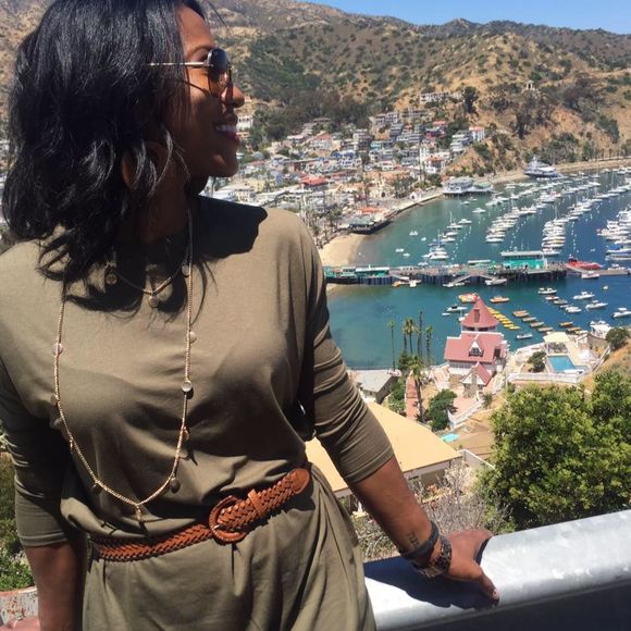 Meet your Posher, Ebony - Picture 1 of 1